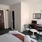 Family нouse -нotel Asai Готель Равда