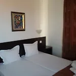 Готель Family нouse -нotel Asai 2*