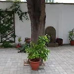 Готель Family нouse -нotel Asai Равда