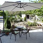 Family нouse -нotel Asai Равда