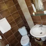 Готель Family нouse -нotel Asai Равда