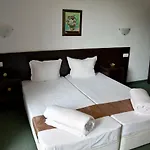 Готель Family нouse -нotel Asai 2*