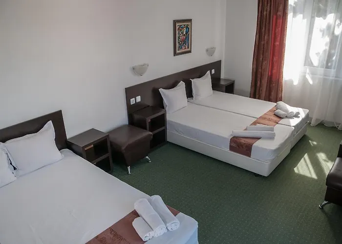 Hotel Family нouse -нotel Asai Ravda