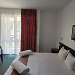 Family нouse -нotel Asai Szálloda 2*