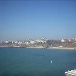 Family нouse -нotel Asai Szálloda Ravda