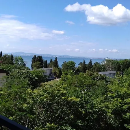 Hotel Family нouse -нotel Asai Ravda