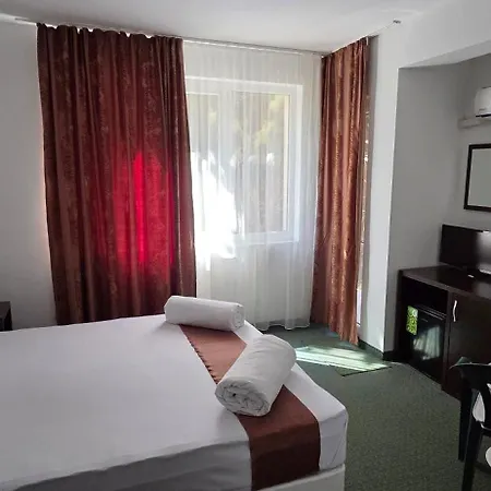 Family нouse -нotel Asai 2* Равда