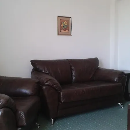 Family нouse -нotel Asai Отель Равда