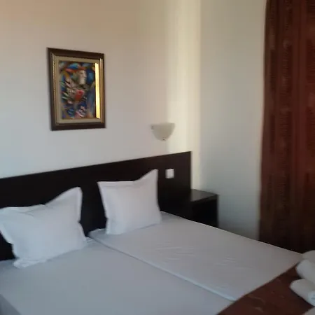 Hotel Family нouse -нotel Asai 2*