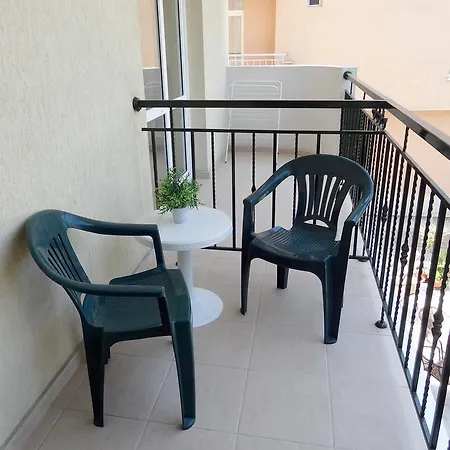 Отель Family нouse -нotel Asai