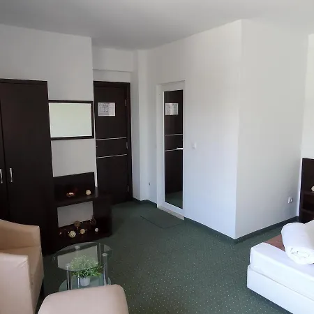 Отель Family нouse -нotel Asai 2*