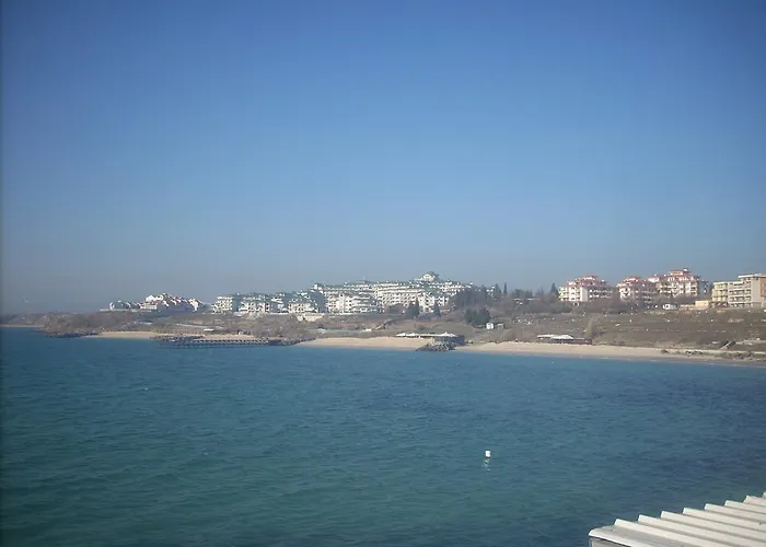 Family нouse -нotel Asai 酒店 拉夫达