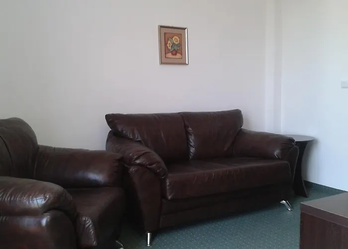 Family нouse -нotel Asai 酒店 拉夫达